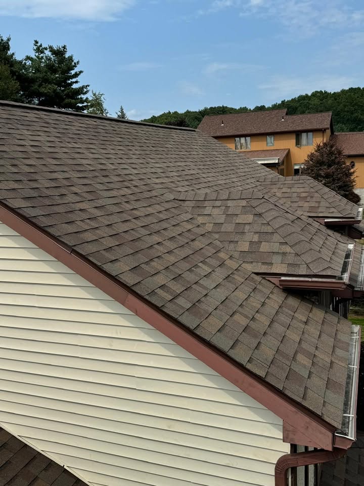 New asphalt shingle roof on a Northeastern Pennsylvania home